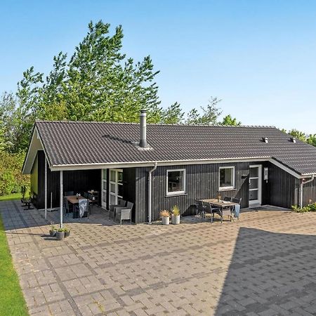 Cozy Home In Tarm With Kitchen Zewnętrze zdjęcie