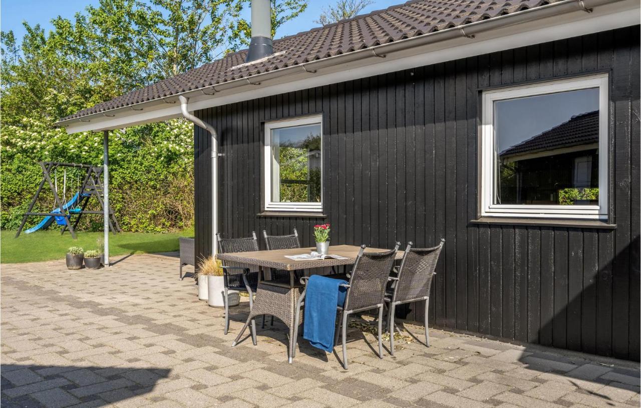 Cozy Home In Tarm With Kitchen Zewnętrze zdjęcie